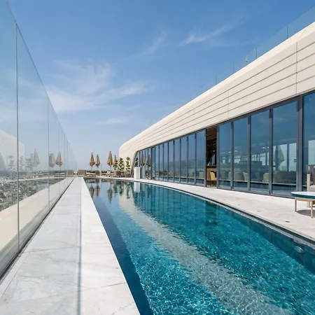 27Th Top Floor Designer Apartment In Mercury Tower With Pool Access