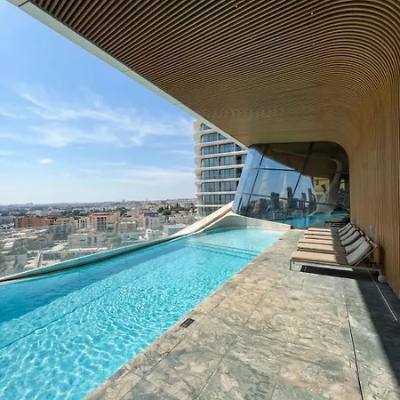 27Th Top Floor Designer Apartment In Mercury Tower With Pool Access Apartament